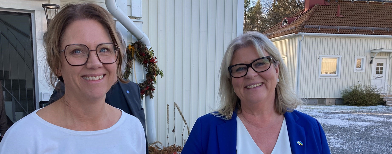 Institutionschef Anna Danielsson och socialtjänstminister Camilla Waltersson Grönwall